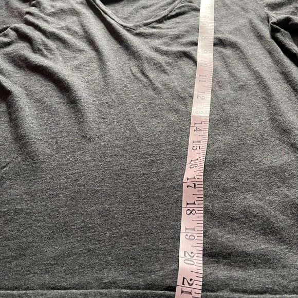 Polo Ralph Lauren Grey ac-Neck T-Shirt Size Large - Picture 8 of 10